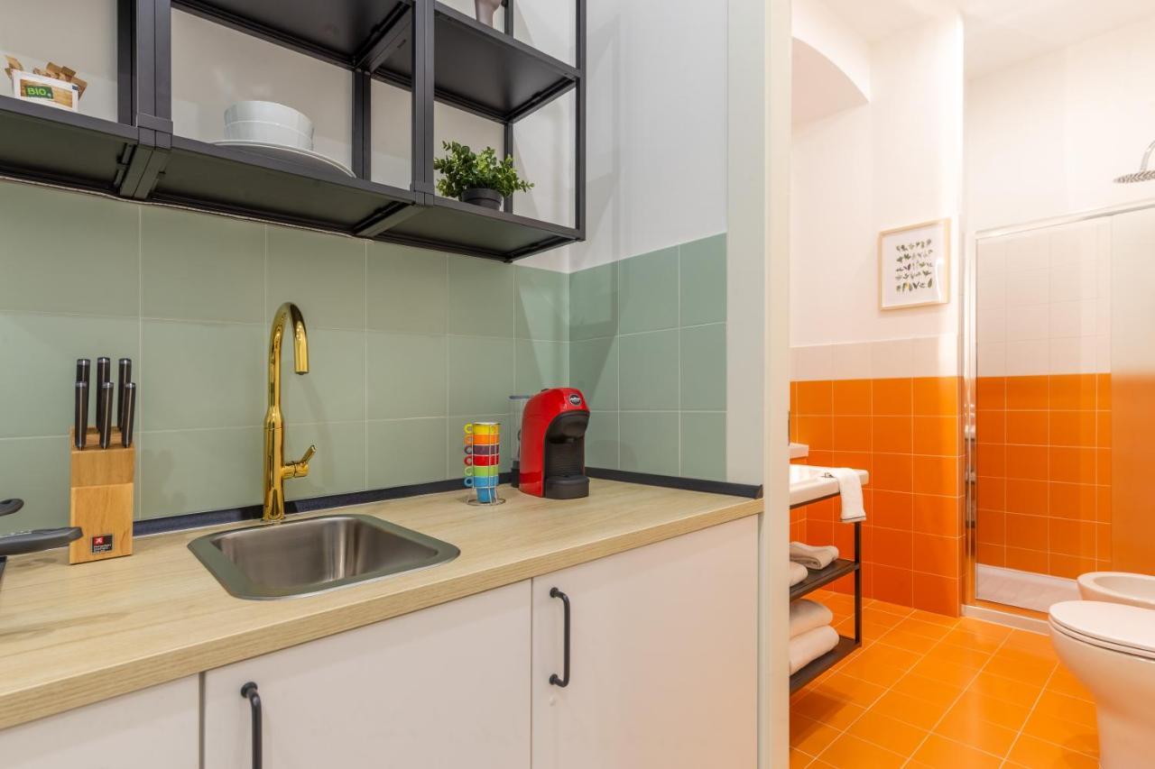 Lovely And Tiny Pied-A-Terre In The City Center Triest Exterior foto