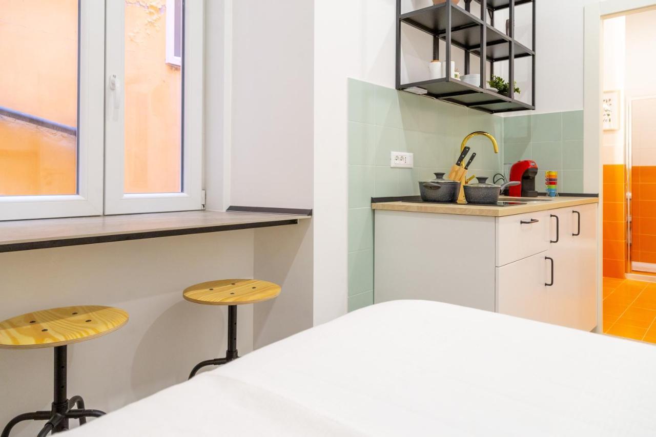 Lovely And Tiny Pied-A-Terre In The City Center Triest Exterior foto