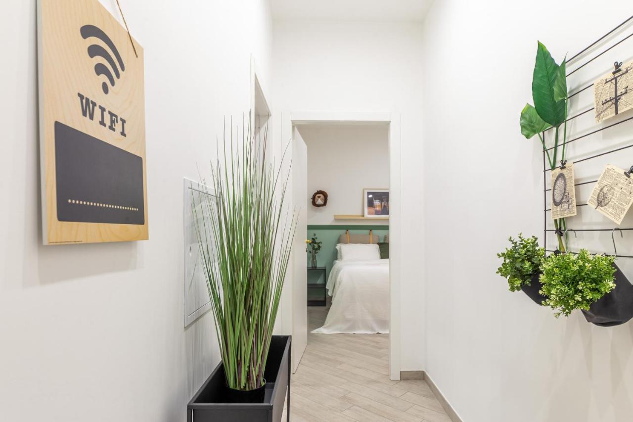 Lovely And Tiny Pied-A-Terre In The City Center Triest Exterior foto